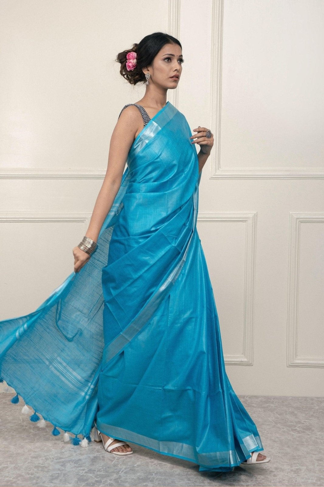 Buy Maghi Cotton Slub Blue Saree Online at Indidha.