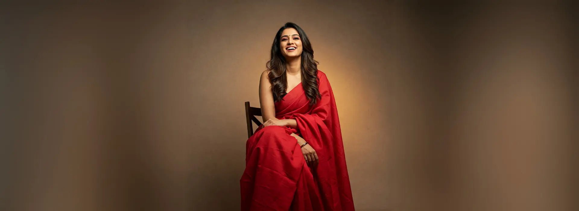 What Makes Mul Cotton Sarees So Soft, Lightweight, and Breathable?