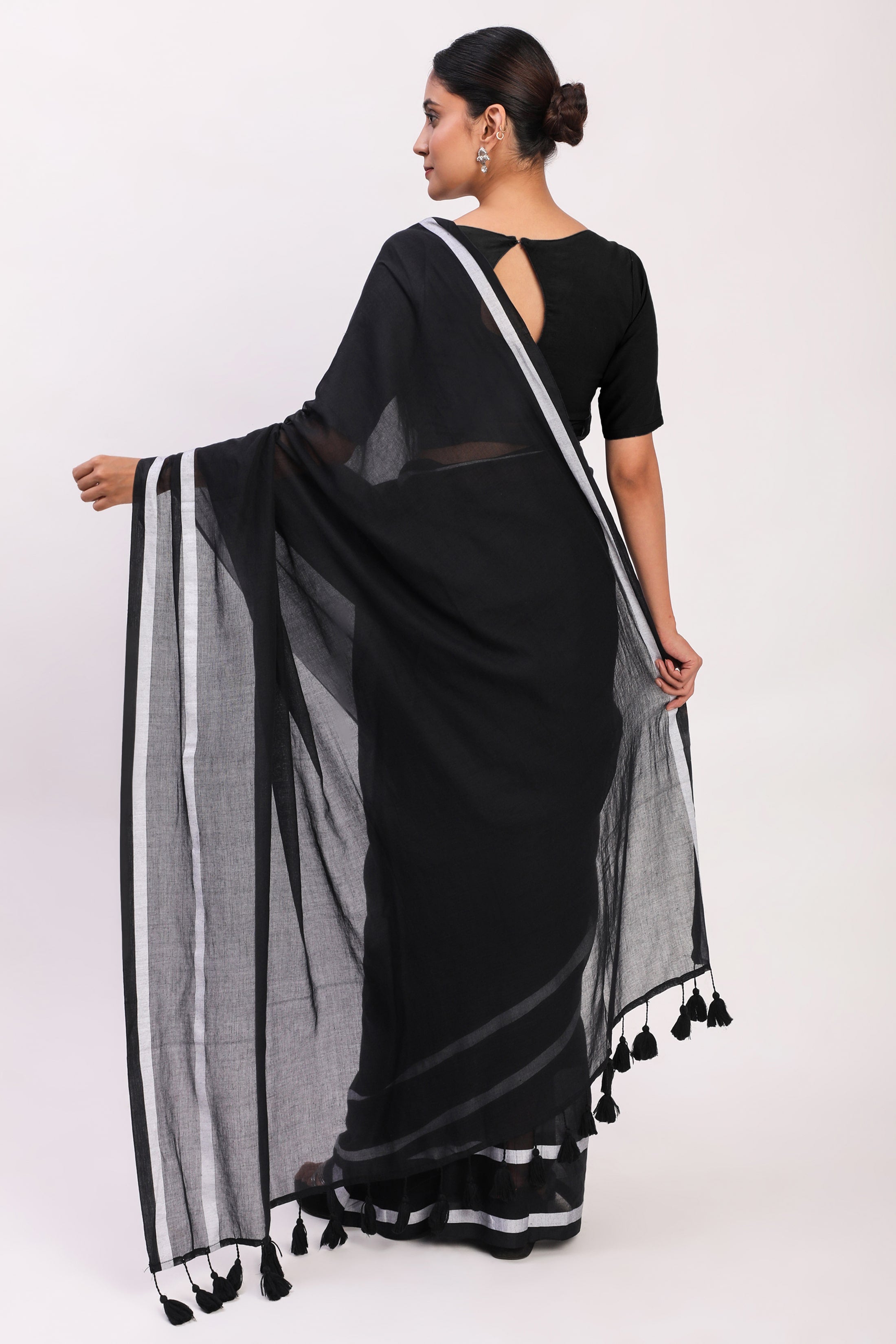 Kaali Reva | Handloom Mul Cotton | Indidha Saree