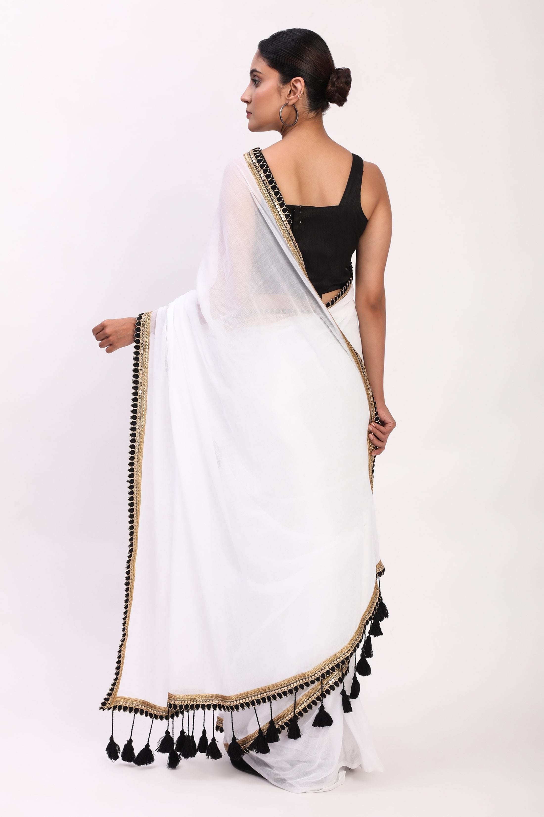 Quiet Contrast | Mul Cotton | Indidha Saree