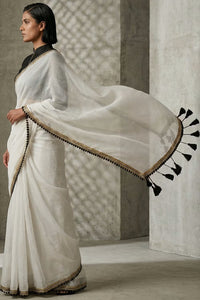 Quiet Contrast | Mul Cotton | Indidha Saree