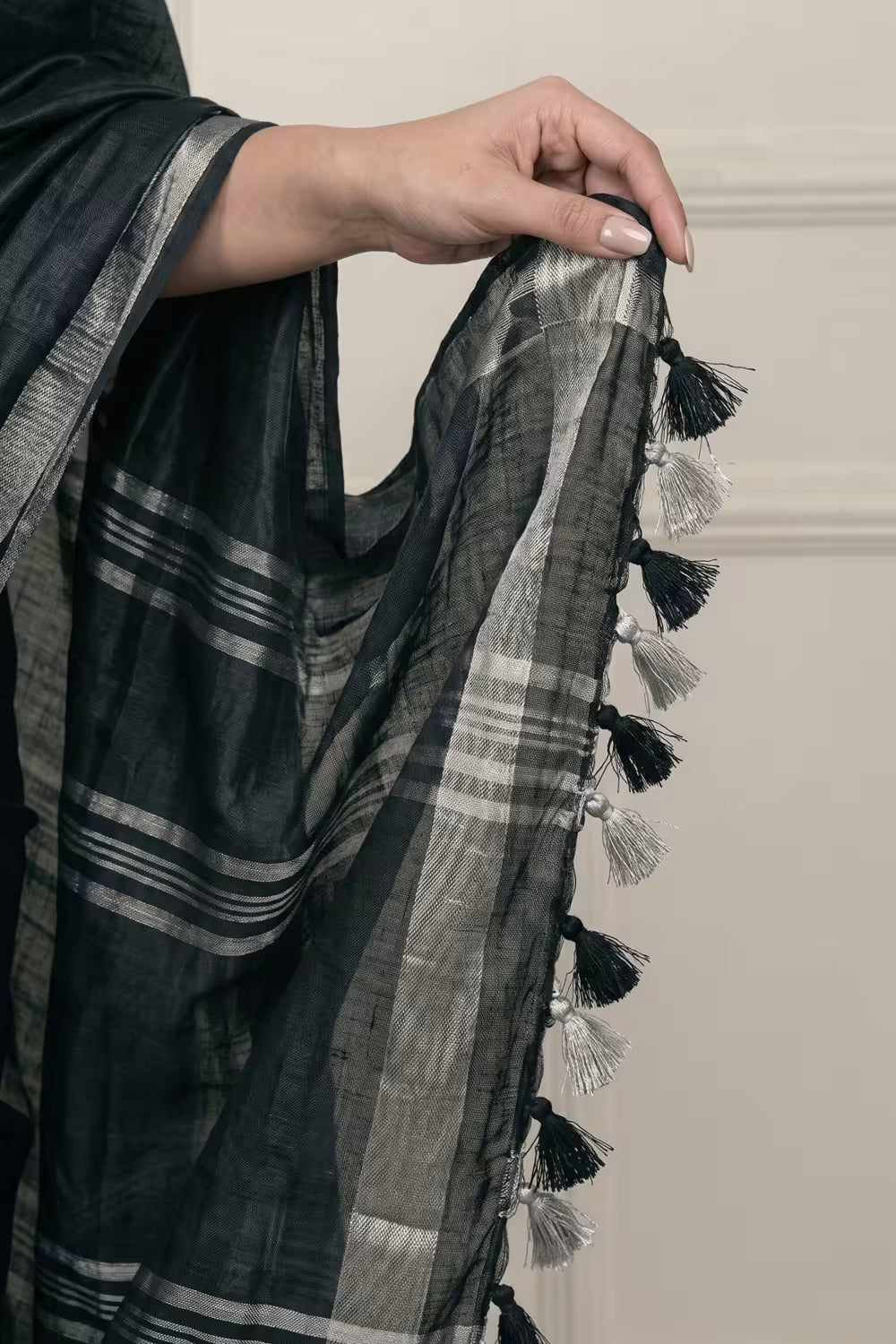 BLACK SILVER | Cotton Slub | Indidha Saree