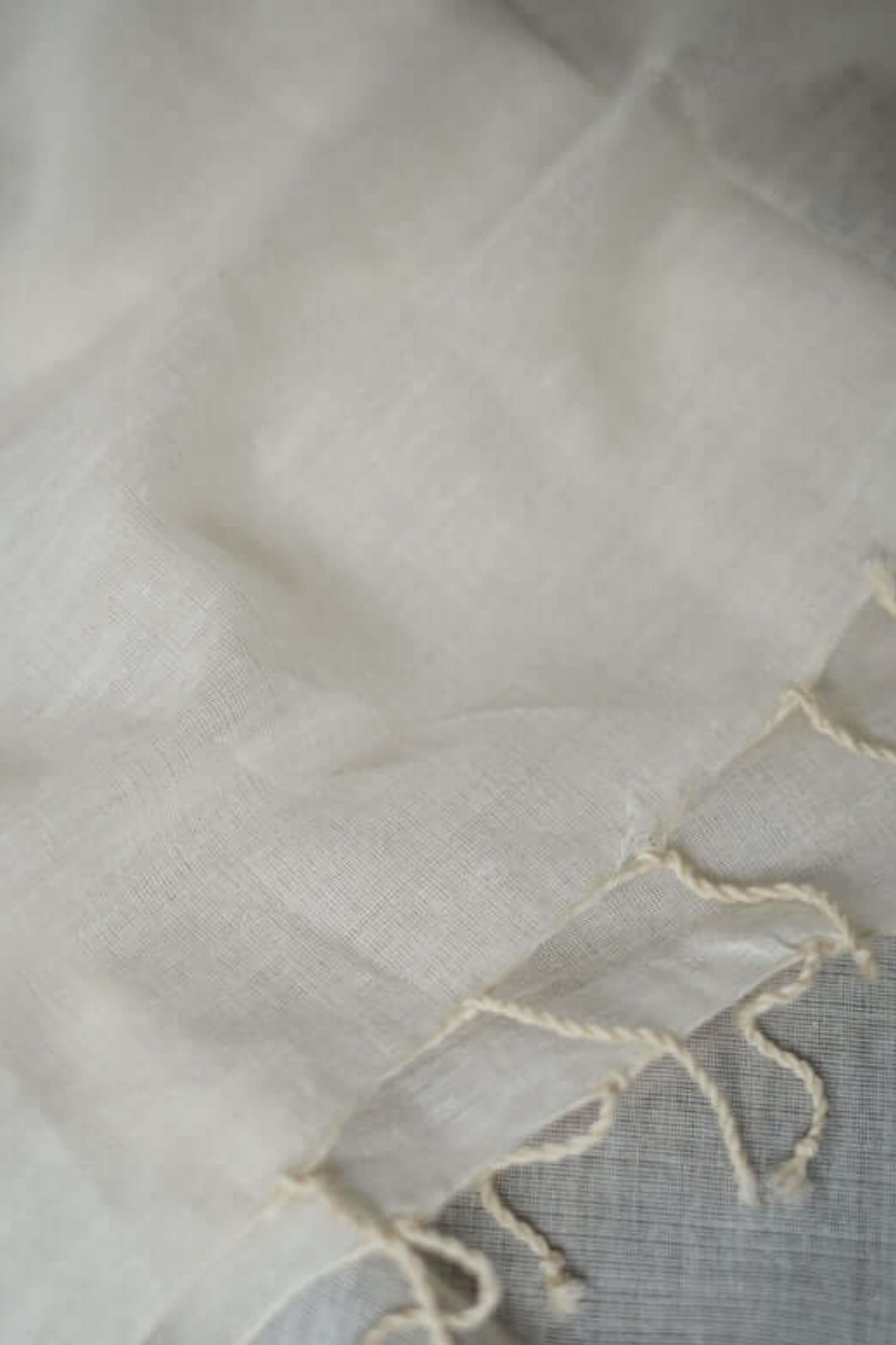 JADE KI DHOOP | Cotton | Indidha Saree -  Buy Jade Ki Dhoop – Handwoven Cotton Saree Online | Indidha  Shop Jade Ki Dhoop, a lightweight cotton saree blending pink, grey, and white for an ethereal summer look. Handwoven, breathable & elegant—only at Indidha.