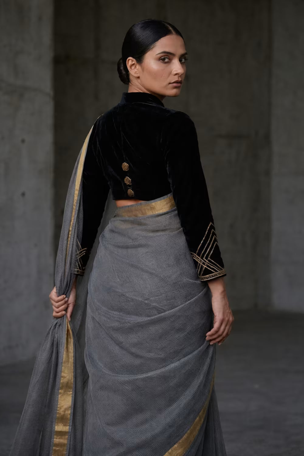 CHARCOAL ASH | Kota Doria | Indidha Saree