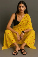 Sunshine Dil Se | Mul Cotton | Indidha Saree -  Yellow Mul Cotton Saree with Red Hearts | Handloom Love | Indidha  Shop a sunshine yellow handloom mul cotton saree adorned with red hearts. Lightweight, breathable & bold—perfect for women who wear their hearts out loud.

