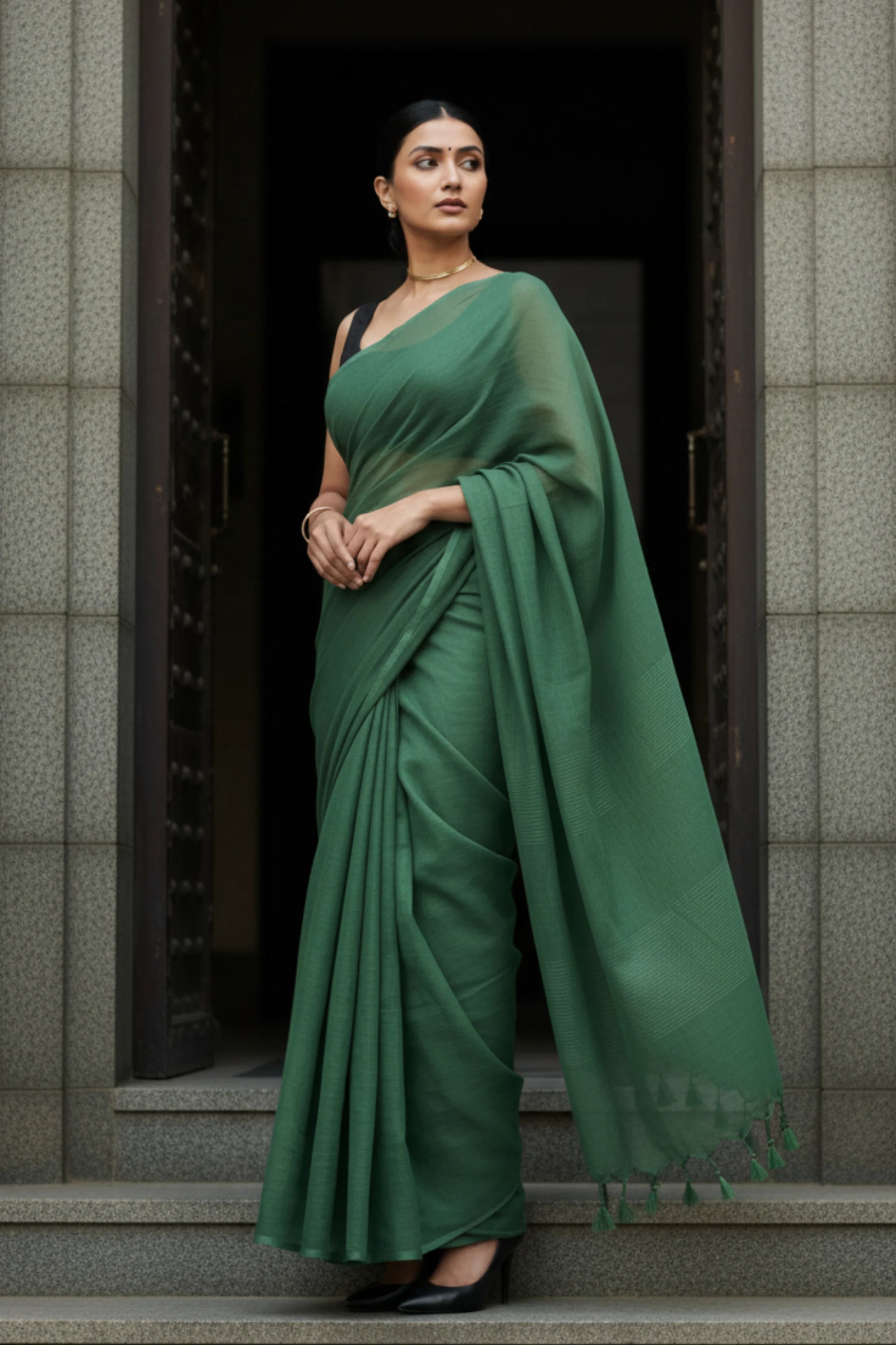 Dark Grace | Handloom Mul Cotton | Indidha Saree