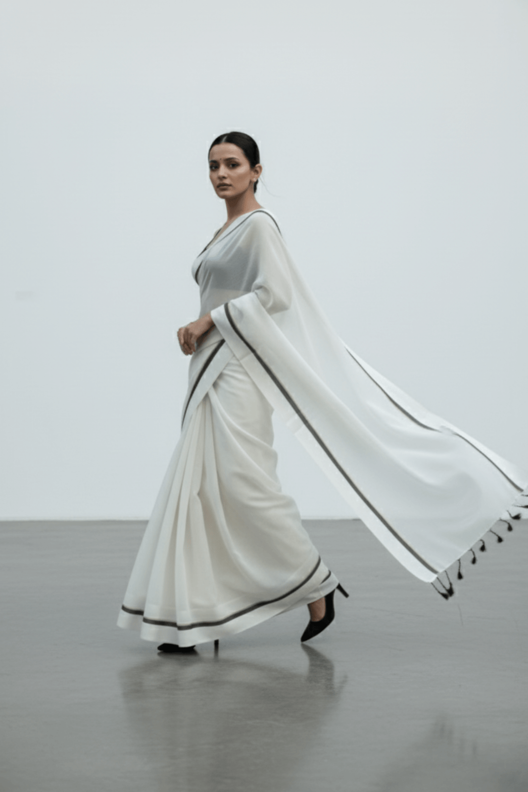 City Monochrome | Mul Cotton | Indidha Saree