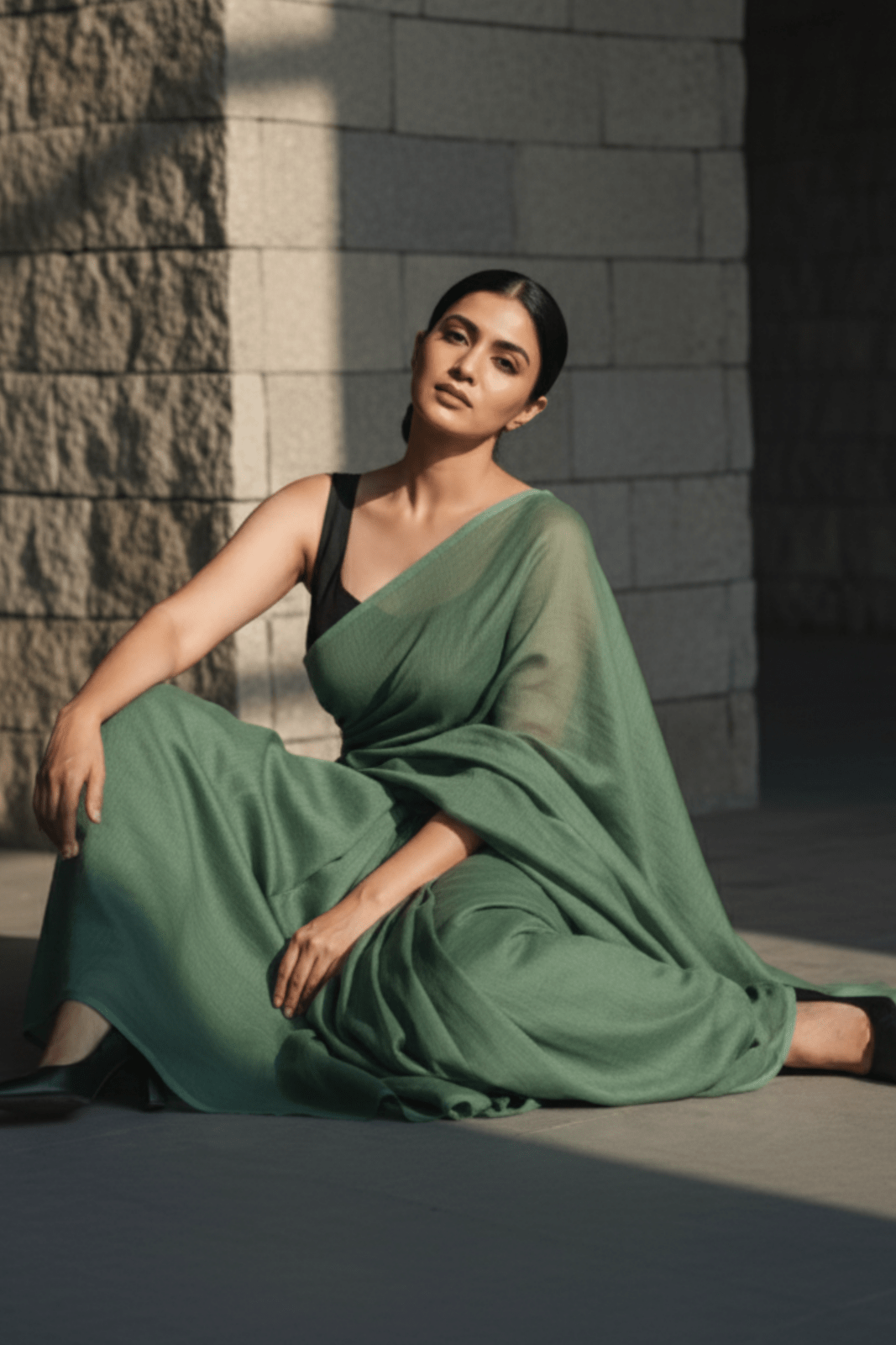 Dark Grace | Handloom Mul Cotton | Indidha Saree