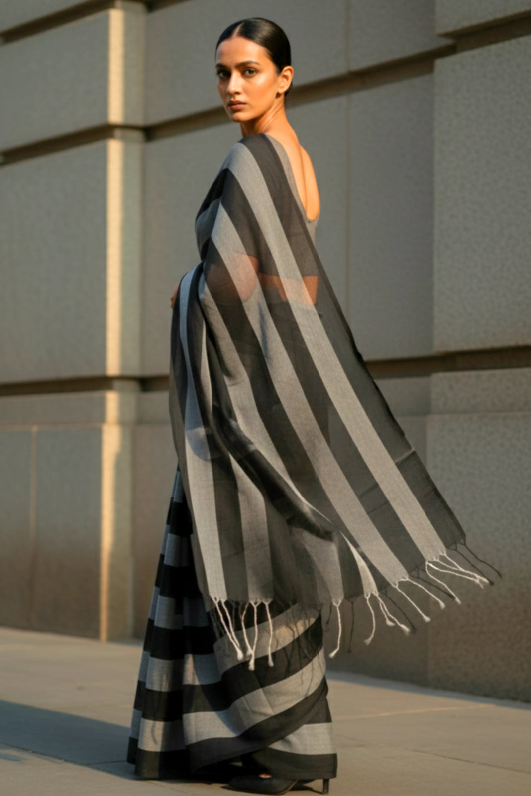 Raven Stripes | Cotton | Indidha Saree