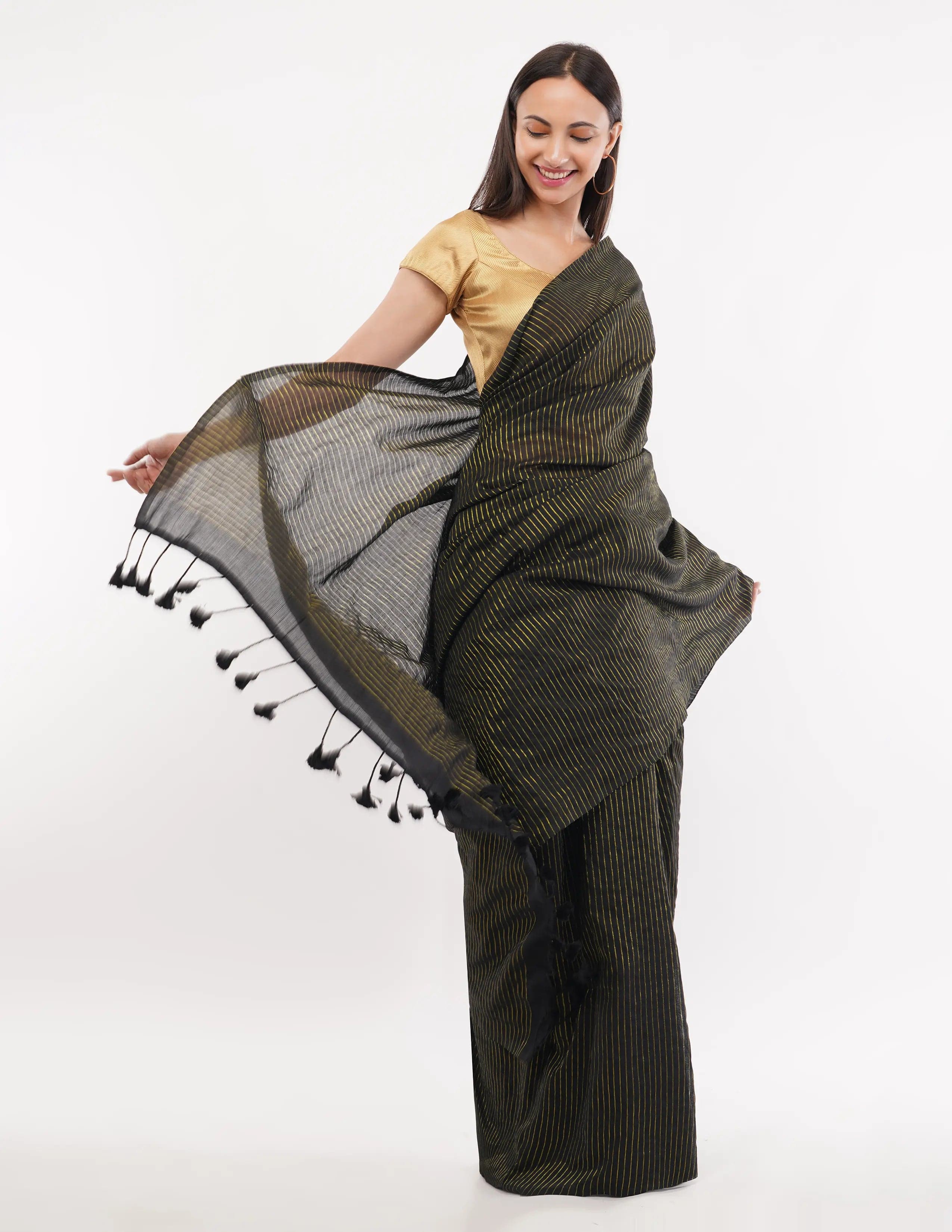 Suman SantiPur Saree NOIR ENIGMA | Khadi Cotton | Indidha Saree