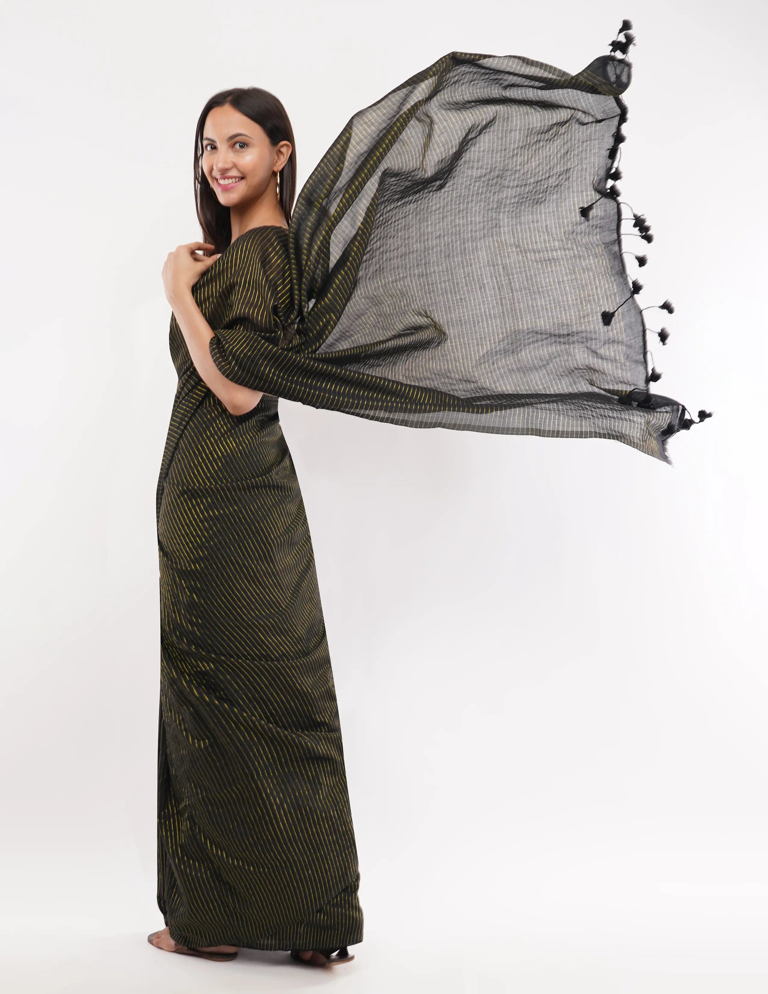 Suman SantiPur Saree NOIR ENIGMA | Khadi Cotton | Indidha Saree