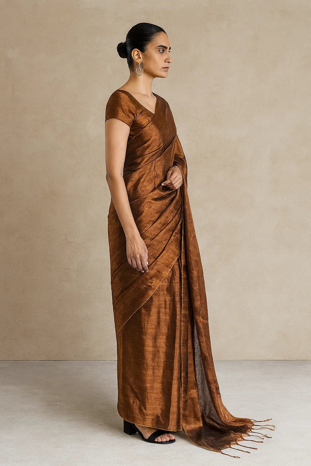 SHIMMERING BRONZE | Handloom Tissue | Indidha Saree