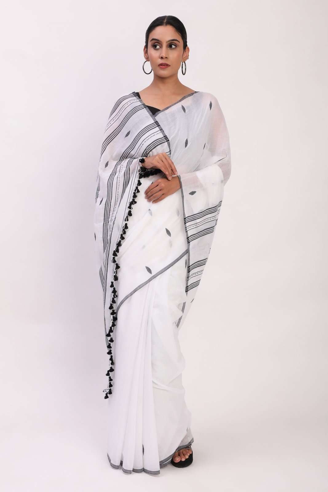 The Quiet Frame | Mul Cotton | Indidha Saree